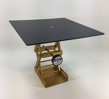 Load image into Gallery viewer, Swiss Boy 115 Lab Jack